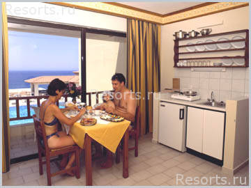 Castello Village Hotel 5